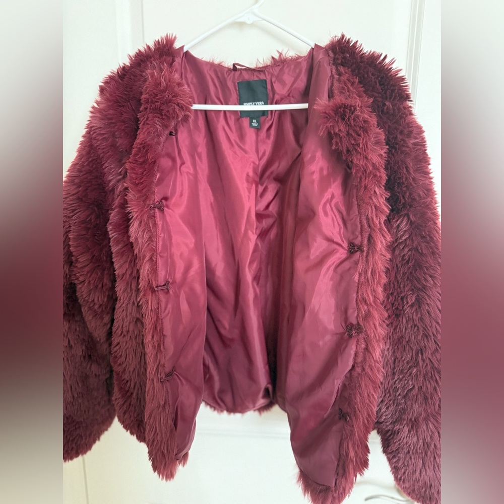 SIMPLY VERA WANG MAROON RED FAUX FUR GLAM FURRY RAVE SHERPA JACKET BURGUNDY